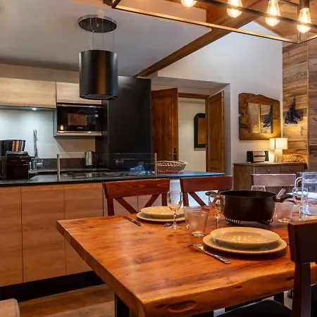 Stunning 5 Bed - Arc 1950 - Refuge Du Montagnard