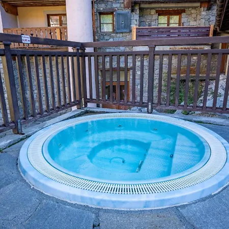 Stunning 5 Bed - Arc 1950 - Refuge Du Montagnard アパート